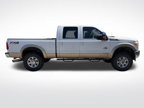 Oxford White 2014 Ford F-250 Lariat