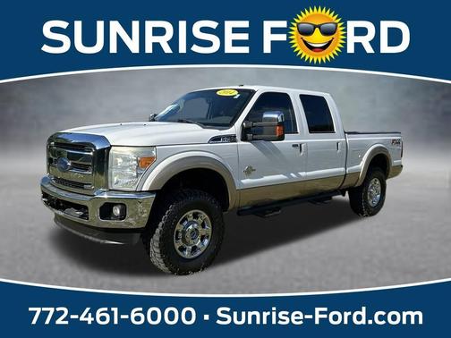 Oxford White 2014 Ford F-250 Lariat