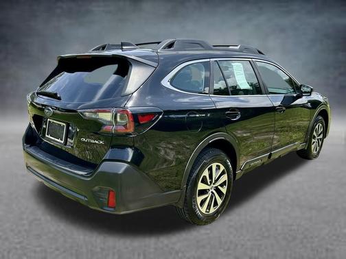 Crystal Black Silica 2022 Subaru Outback