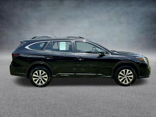 Crystal Black Silica 2022 Subaru Outback