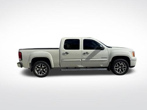 White Diamond Clearcoat 2011 GMC Sierra 1500 Denali