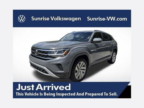 Pure Gray 2020 Volkswagen Atlas Cross Sport 3.6L V6 SE w/Technology
