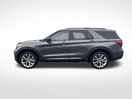 Gray Metallic 2023 Ford Explorer Platinum