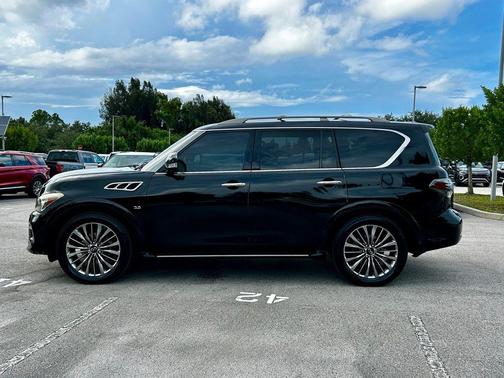 2016 INFINITI QX80 Limited