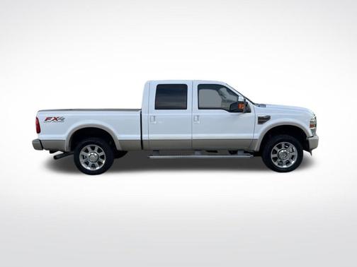 Oxford White 2010 Ford F-250 King Ranch