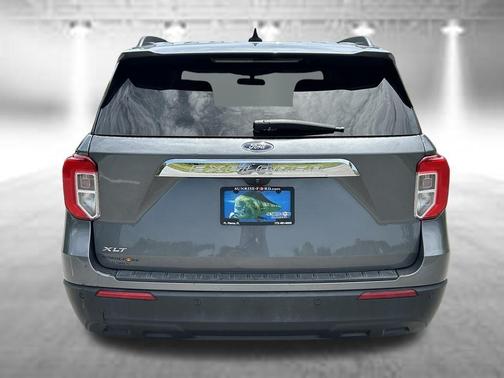 Gray Metallic 2023 Ford Explorer XLT