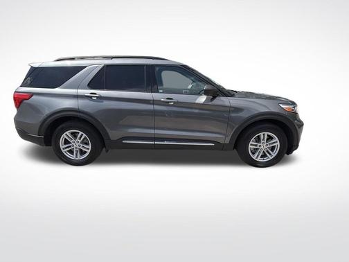 Gray Metallic 2023 Ford Explorer XLT