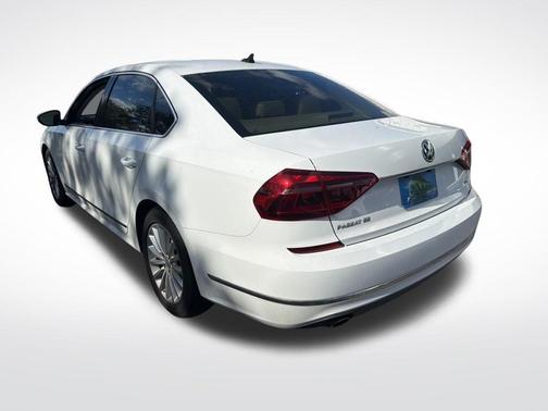 2017 Volkswagen Passat 1.8T SE