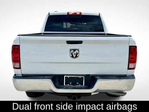Bright White Clearcoat 2019 RAM 1500 Classic SLT