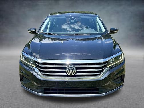 Deep Black Pearl Effect 2021 Volkswagen Passat 2.0T SE