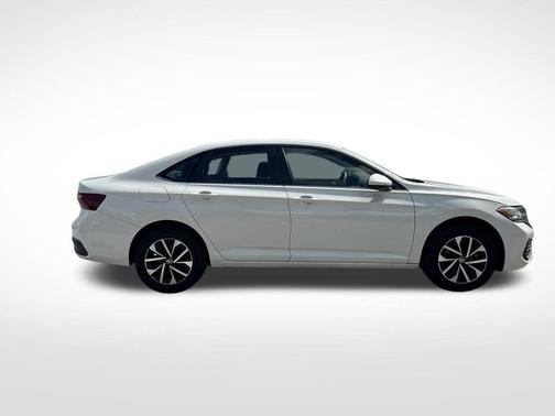 Pure White 2023 Volkswagen Jetta 1.5T S