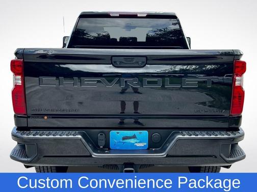 2022 Chevrolet Silverado 2500 Custom