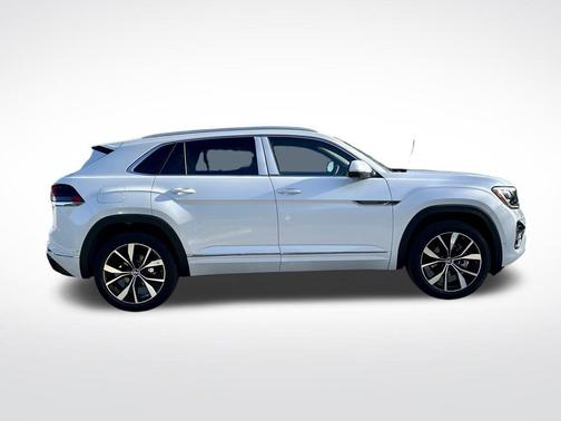 2025 Volkswagen Atlas Cross Sport 2.0T SEL Premium R-Line