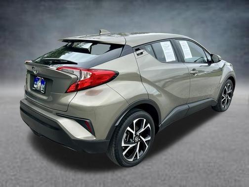 Bronze 2021 Toyota C-HR XLE