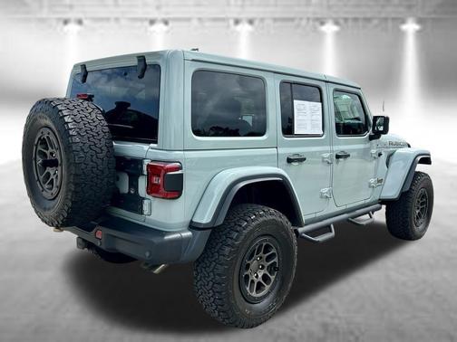 Earl Clearcoat 2023 Jeep Wrangler Rubicon 392