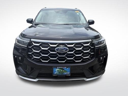 Black Metallic 2025 Ford Explorer Platinum