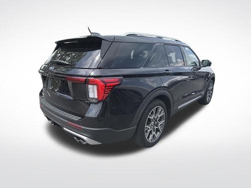 Black Metallic 2025 Ford Explorer Platinum