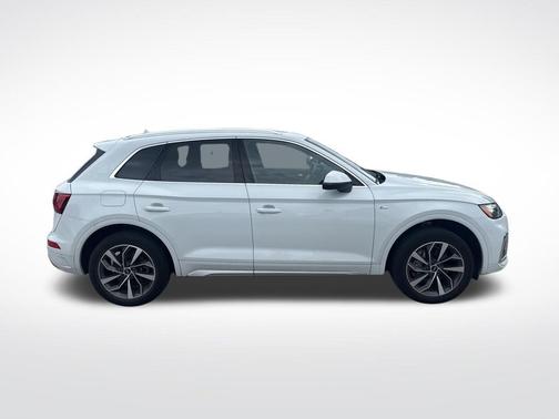 2022 Audi Q5 45 S line quattro Premium