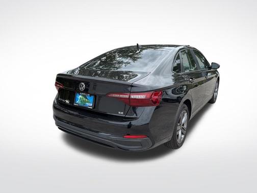 Deep Black Pearl Effect 2023 Volkswagen Jetta 1.5T SE