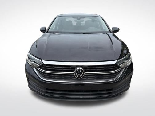 Deep Black Pearl Effect 2023 Volkswagen Jetta 1.5T SE