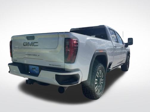 White Frost Tri-Coat 2024 GMC Sierra 2500 Denali Ultimate