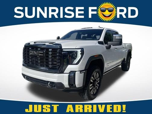 White Frost Tri-Coat 2024 GMC Sierra 2500 Denali Ultimate