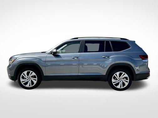 2022 Volkswagen Atlas 3.6L SE w/Technology