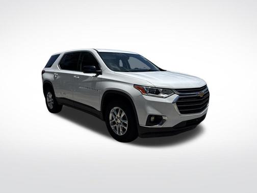 Summit White 2021 Chevrolet Traverse LS