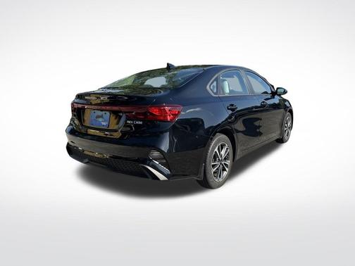 Aurora Black 2023 Kia Forte LXS