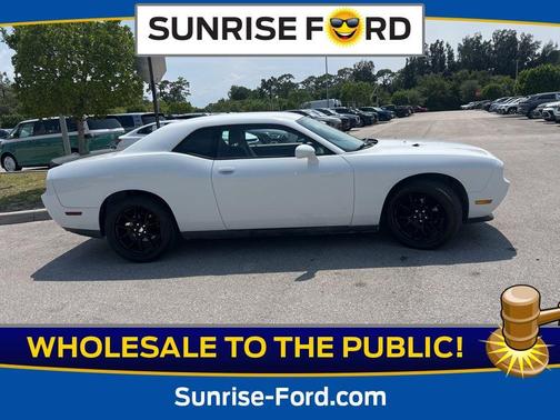 2013 Dodge Challenger SXT