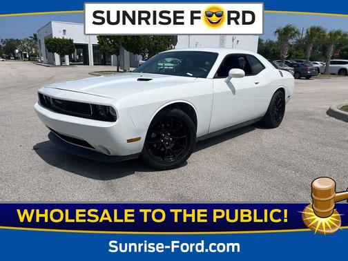 2013 Dodge Challenger SXT