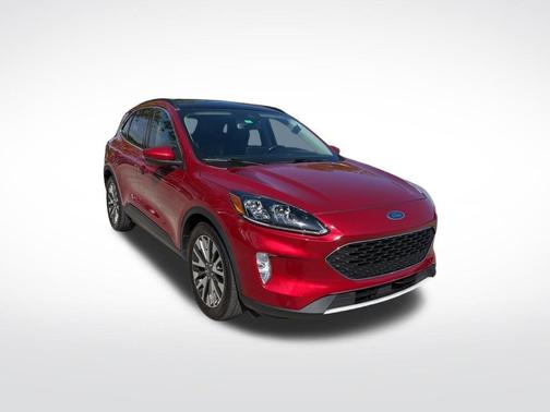 2020 Ford Escape Titanium Hybrid