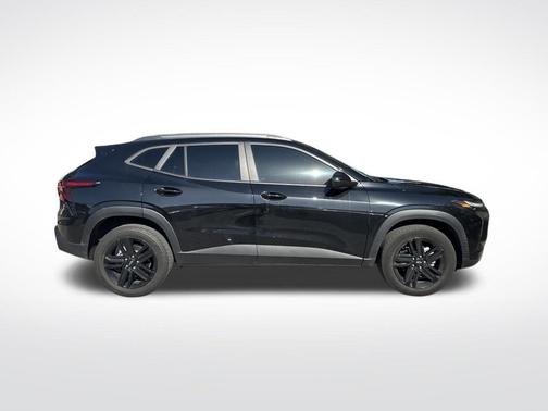 Black Metallic 2024 Chevrolet Trax ACTIV