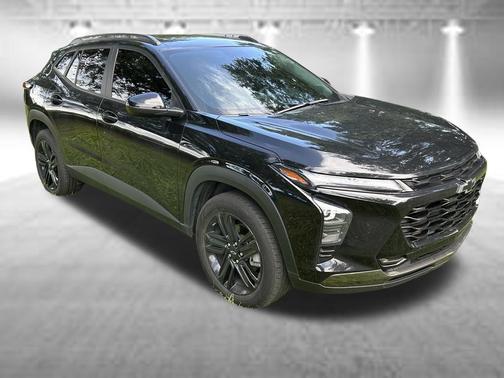 Mosaic Black Metallic 2024 Chevrolet Trax ACTIV