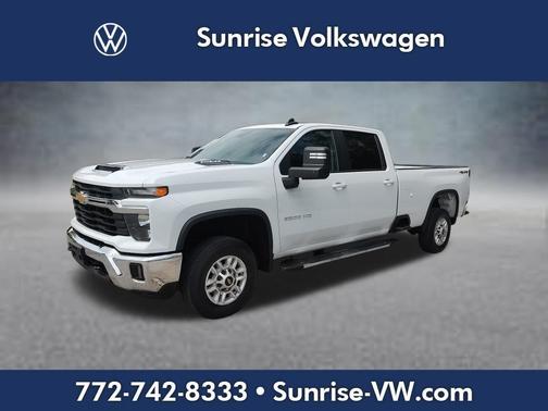 Summit White 2025 Chevrolet Silverado 2500 LT