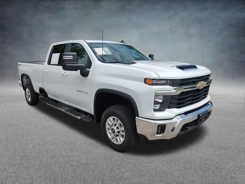 Summit White 2025 Chevrolet Silverado 2500 LT
