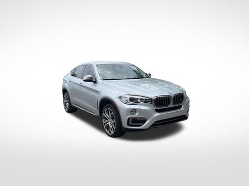Glacier Silver Metallic 2015 BMW X6 xDrive50i