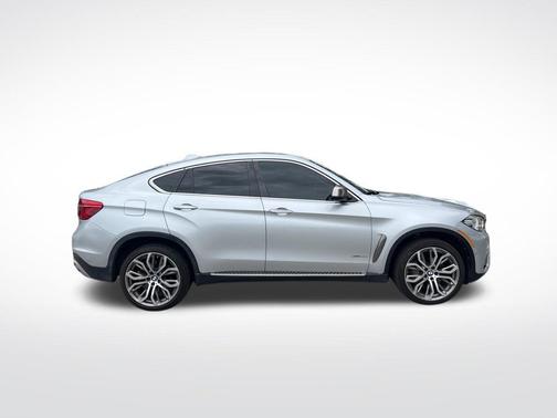 Glacier Silver Metallic 2015 BMW X6 xDrive50i