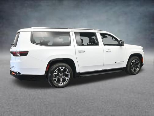 Bright White Clearcoat 2023 Jeep Wagoneer L Series III