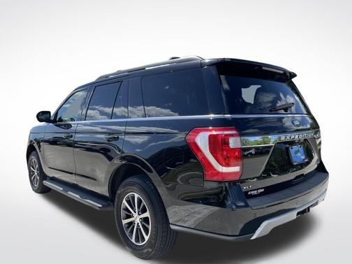 Black Metallic 2019 Ford Expedition XLT