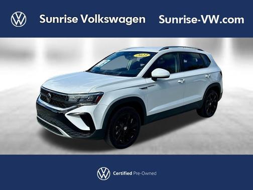 Pure White 2023 Volkswagen Taos 1.5T SE