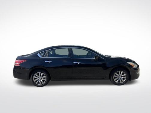 Super Black 2013 Nissan Altima 2.5 S