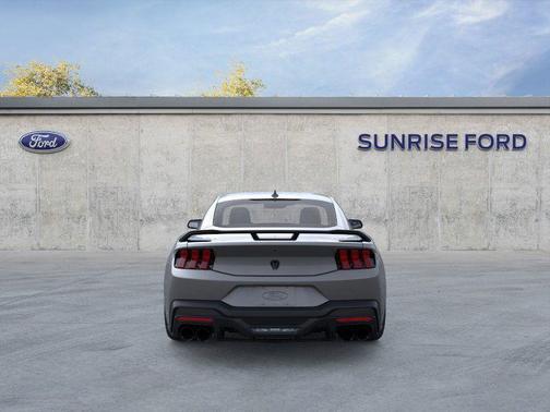 2026 Ford Mustang Dark Horse
