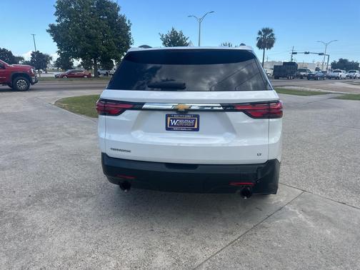 2022 Chevrolet Traverse LT Leather