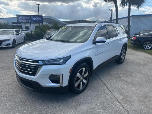 2022 Chevrolet Traverse LT Leather