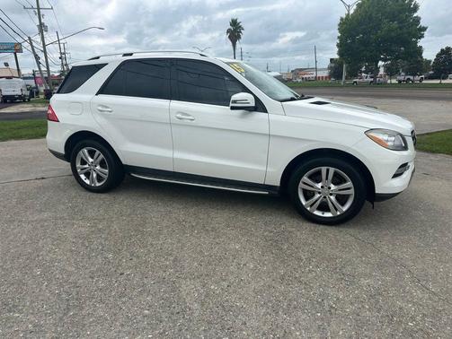 White 2015 Mercedes-Benz M-Class 4MATIC
