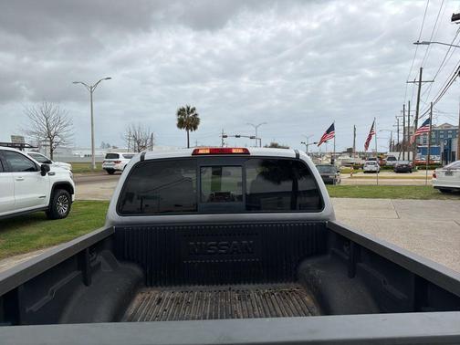 2016 Nissan Frontier SV