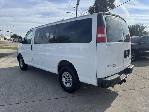 2014 GMC Savana 3500 LS