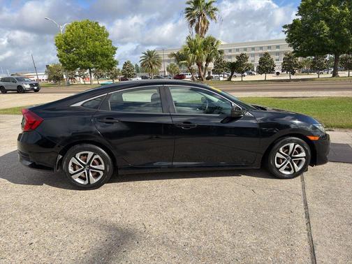 Crystal Black Pearl 2018 Honda Civic LX
