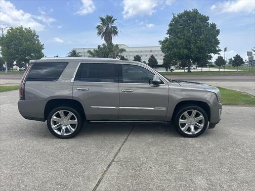 2017 Cadillac Escalade Premium Luxury